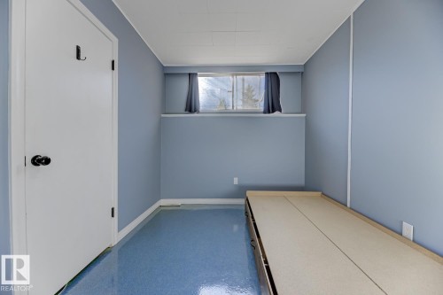 5707 89 Avenue, Edmonton, AB - Indoor Photo Showing Other Room