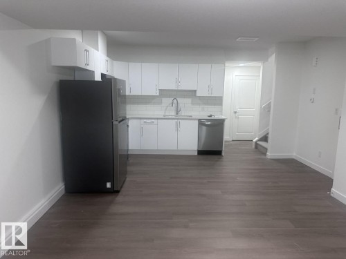 Bsmt 6632 46 Avenue, Beaumont, AB - Indoor Photo Showing Kitchen