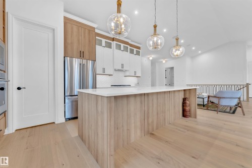 30 Avonlea Way, Spruce Grove, AB - Indoor Photo Showing Kitchen With Upgraded Kitchen