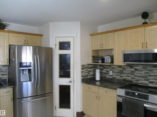 14043 134 Street, Edmonton, AB - Indoor Photo Showing Kitchen
