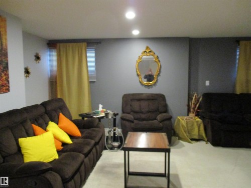 14043 134 Street, Edmonton, AB - Indoor Photo Showing Living Room