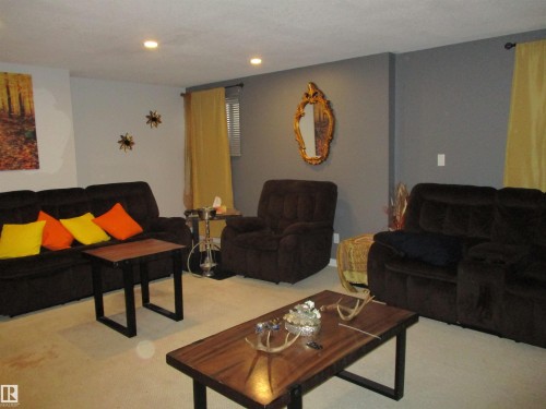 14043 134 Street, Edmonton, AB - Indoor Photo Showing Living Room