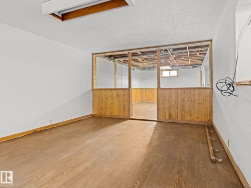 13207 133 Avenue, Edmonton, AB - Indoor Photo Showing Other Room