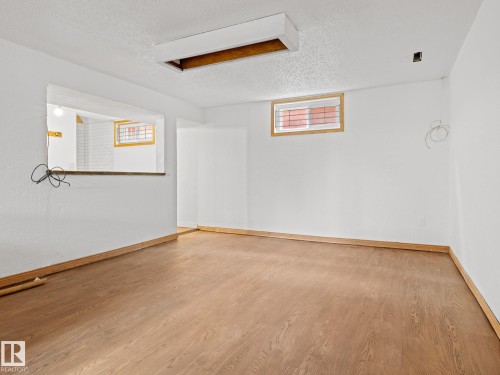 13207 133 Avenue, Edmonton, AB - Indoor Photo Showing Other Room
