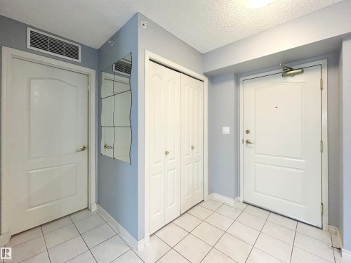 1402 10909 103 Avenue, Edmonton, AB - Indoor Photo Showing Other Room