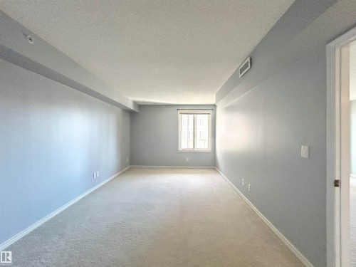 1402 10909 103 Avenue, Edmonton, AB - Indoor Photo Showing Other Room