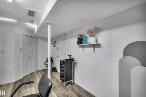 123 150 Edwards Drive, Edmonton, AB - Indoor Photo Showing Other Room