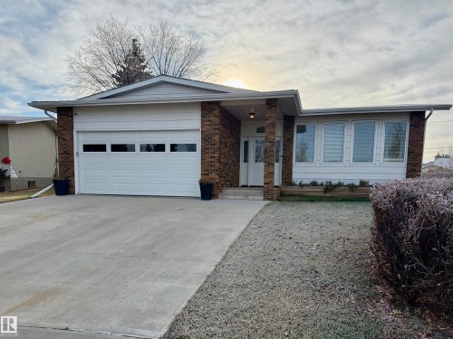 4525 51 Street  Vegreville, AB T9C 1L6