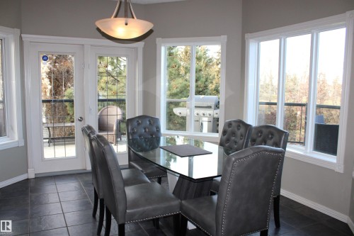 26 Longview Drive, Spruce Grove, AB - Indoor Photo Showing Dining Room
