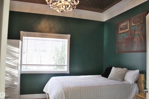 26 Longview Drive, Spruce Grove, AB - Indoor Photo Showing Bedroom