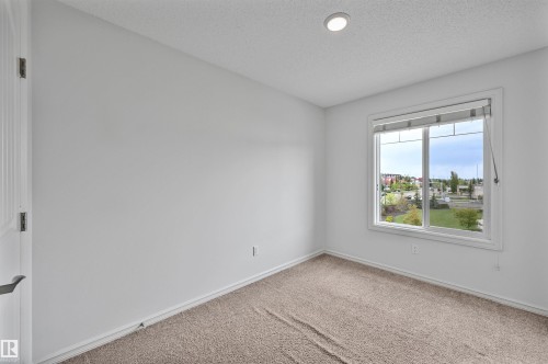 3 2215 24 Street, Edmonton, AB - Indoor Photo Showing Other Room