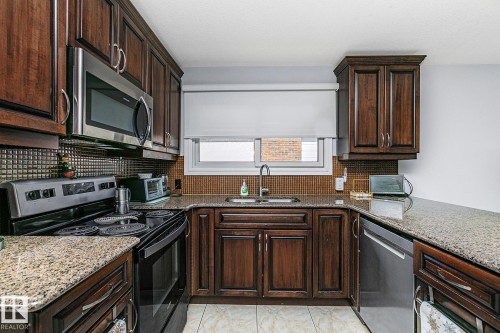 13016 79 Street, Edmonton, AB - Indoor Photo Showing Kitchen