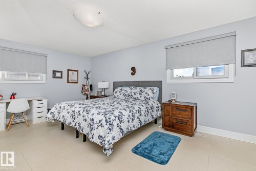 13016 79 Street, Edmonton, AB - Indoor Photo Showing Bedroom