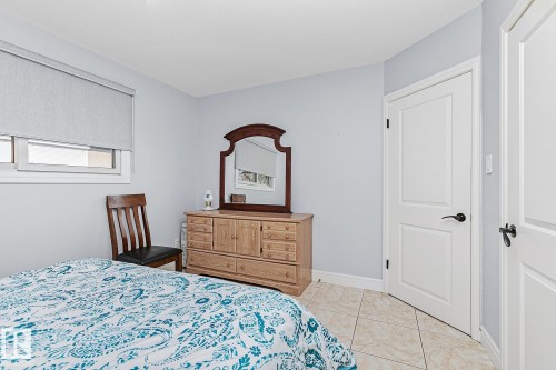 13016 79 Street, Edmonton, AB - Indoor Photo Showing Bedroom