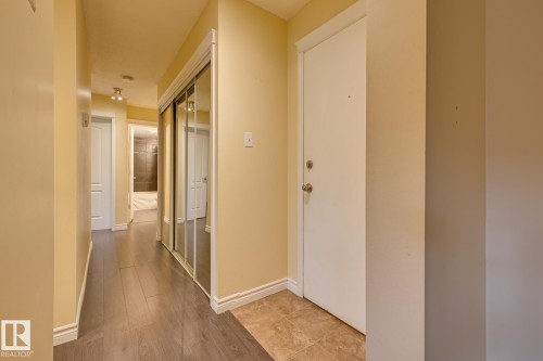 105 10621 79 Avenue, Edmonton, AB - Indoor Photo Showing Other Room