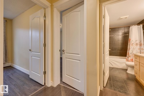 105 10621 79 Avenue, Edmonton, AB - Indoor Photo Showing Other Room