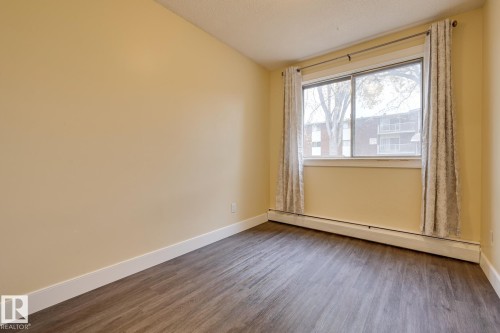 105 10621 79 Avenue, Edmonton, AB - Indoor Photo Showing Other Room