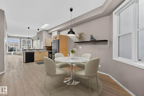 100 10531 117 Street, Edmonton, AB - Indoor Photo Showing Dining Room