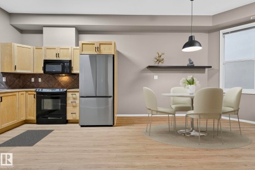 100 10531 117 Street, Edmonton, AB - Indoor