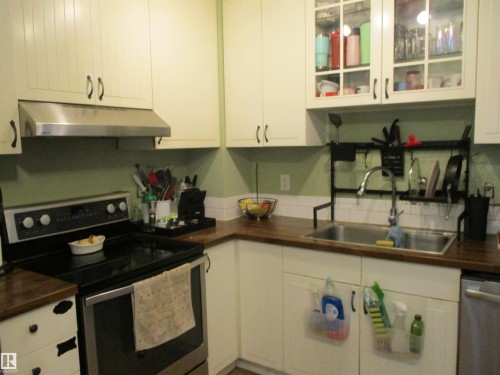 67 13833 30 Street, Edmonton, AB - Indoor Photo Showing Kitchen With Double Sink