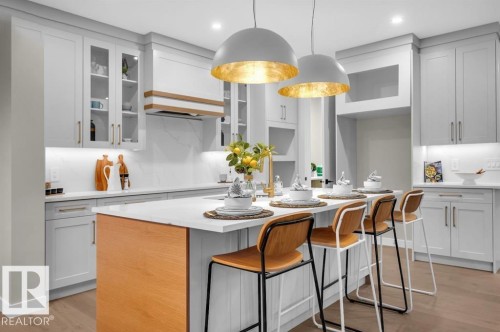 1127 Gyrfalcon Crescent, Edmonton, AB - Indoor