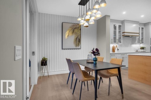 1127 Gyrfalcon Crescent, Edmonton, AB - Indoor Photo Showing Dining Room