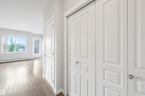 310 812 Welsh Drive, Edmonton, AB - Indoor Photo Showing Other Room