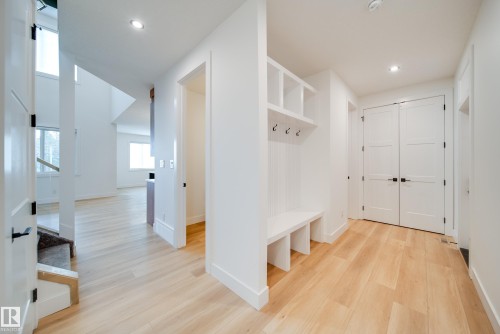 101 Starling Way, Fort Saskatchewan, AB - Indoor Photo Showing Other Room