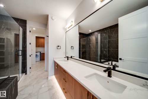 101 Starling Way, Fort Saskatchewan, AB - Indoor Photo Showing Bathroom
