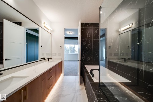 101 Starling Way, Fort Saskatchewan, AB - Indoor Photo Showing Bathroom