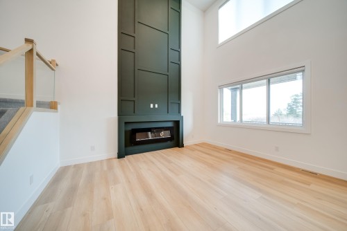 101 Starling Way, Fort Saskatchewan, AB - Indoor With Fireplace
