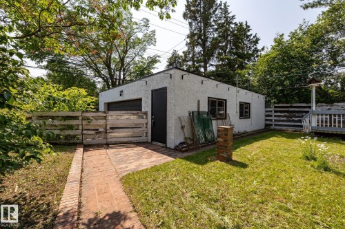 11819 87 Avenue, Edmonton, AB - Outdoor