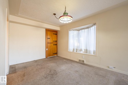 11819 87 Avenue, Edmonton, AB - Indoor Photo Showing Other Room