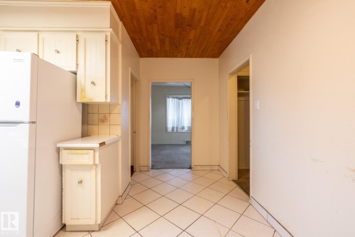 11819 87 Avenue, Edmonton, AB - Indoor Photo Showing Other Room