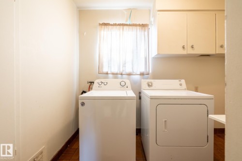 11819 87 Avenue, Edmonton, AB - Indoor Photo Showing Laundry Room