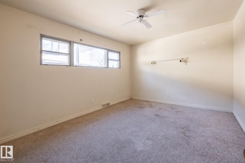11819 87 Avenue, Edmonton, AB - Indoor Photo Showing Other Room