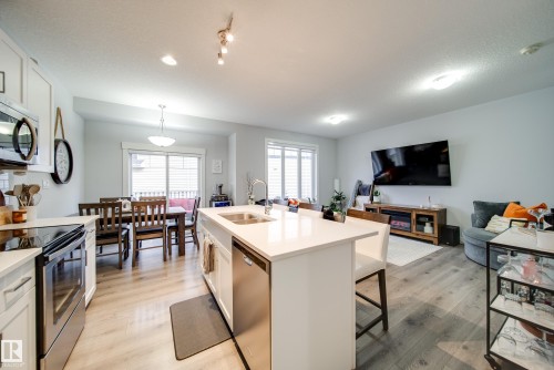 44 4835 Wright Drive, Edmonton, AB - Indoor