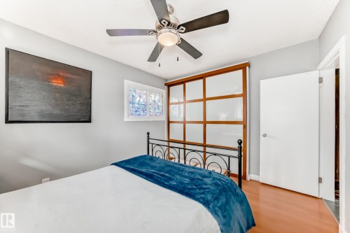 2 Mount Royal Drive, St. Albert, AB - Indoor Photo Showing Bedroom