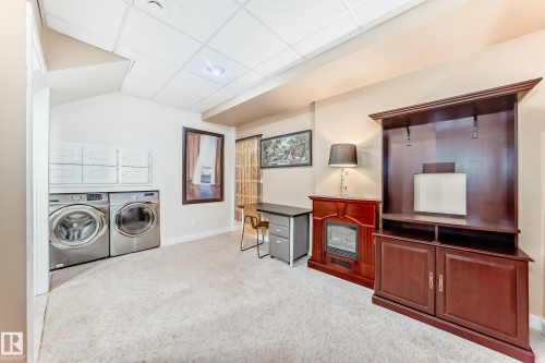 2 Mount Royal Drive, St. Albert, AB - Indoor Photo Showing Laundry Room