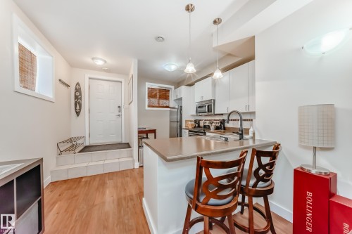 2 Mount Royal Drive, St. Albert, AB - Indoor Photo Showing Kitchen With Double Sink