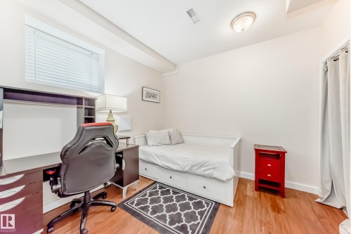 2 Mount Royal Drive, St. Albert, AB - Indoor Photo Showing Bedroom