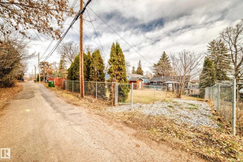 2 Mount Royal Drive, St. Albert, AB - Outdoor