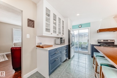 2 Mount Royal Drive, St. Albert, AB - Indoor