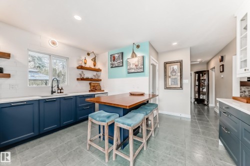 2 Mount Royal Drive, St. Albert, AB - Indoor