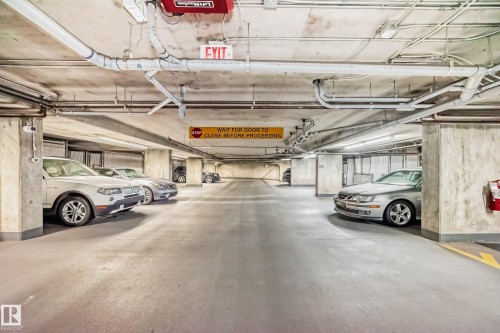 703 10028 119 Street, Edmonton, AB - Indoor Photo Showing Garage