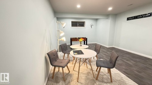 1076 Armitage Crescent, Edmonton, AB - Indoor