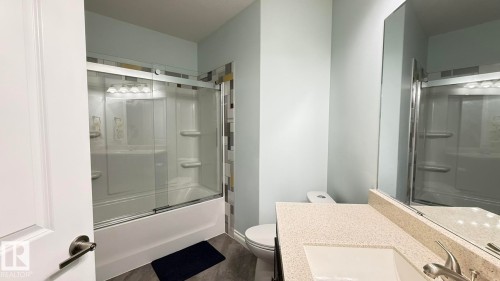 1076 Armitage Crescent, Edmonton, AB - Indoor Photo Showing Bathroom