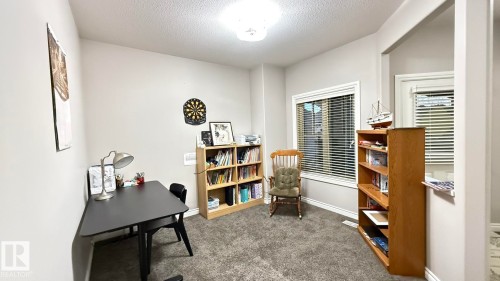 1076 Armitage Crescent, Edmonton, AB - Indoor Photo Showing Office