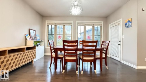 1076 Armitage Crescent, Edmonton, AB - Indoor Photo Showing Dining Room