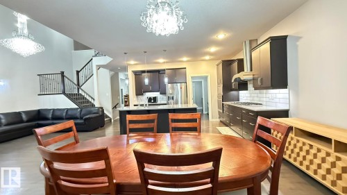 1076 Armitage Crescent, Edmonton, AB - Indoor